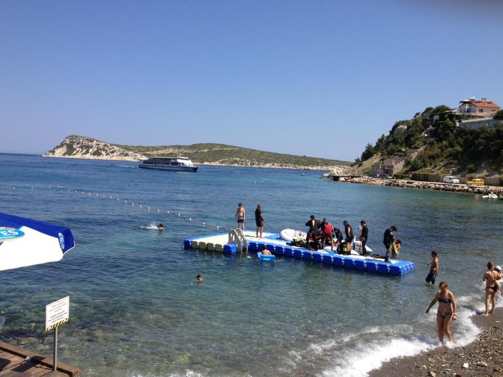 Number One Apart Hotel Karaburun  Eksteriør billede